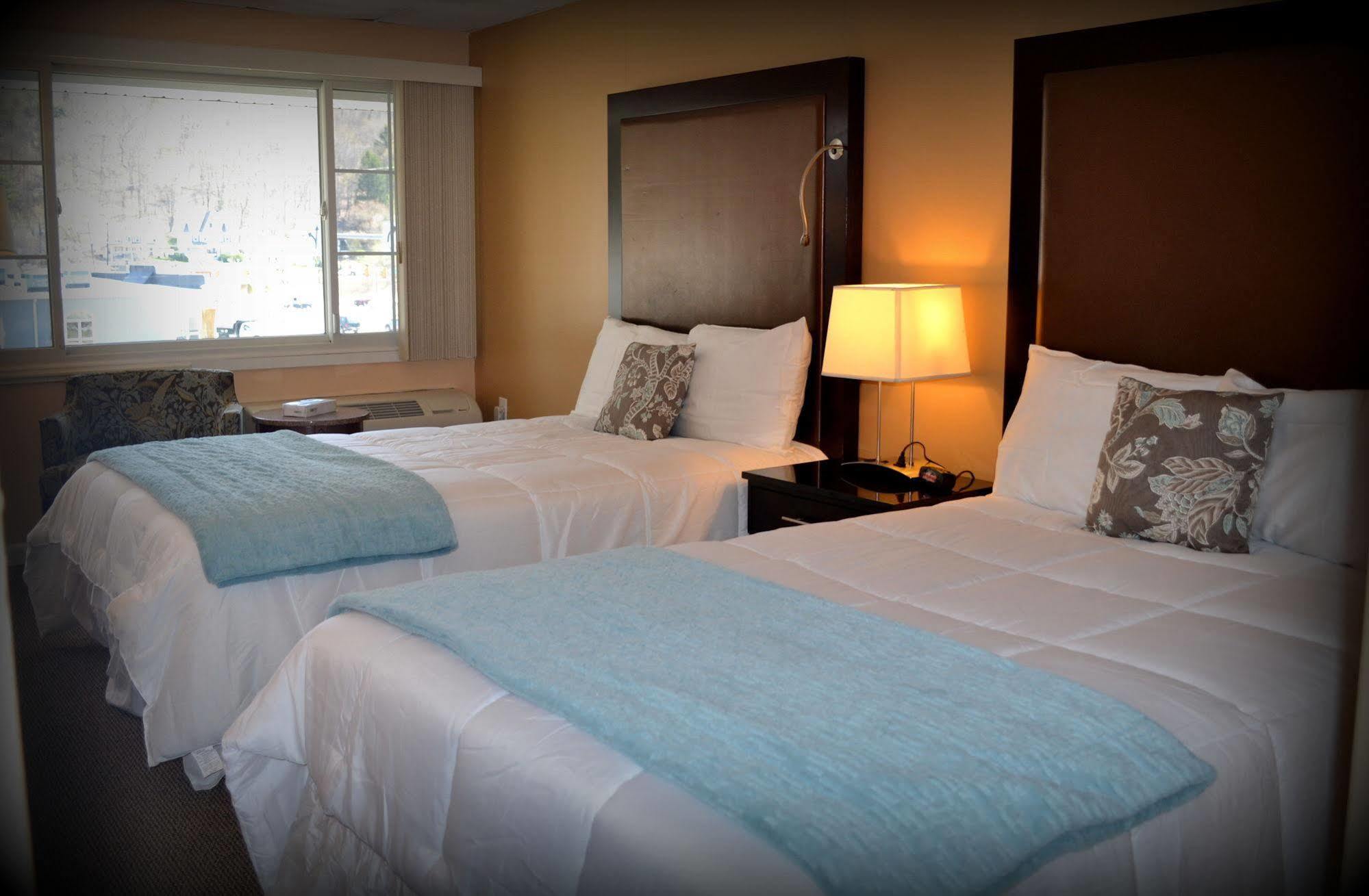 Honesdale Wayne Inn מראה חיצוני תמונה